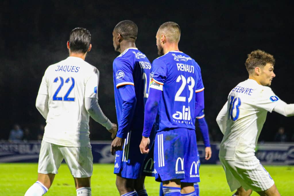 FCVB 0-2 FC Versailles : Rageant !